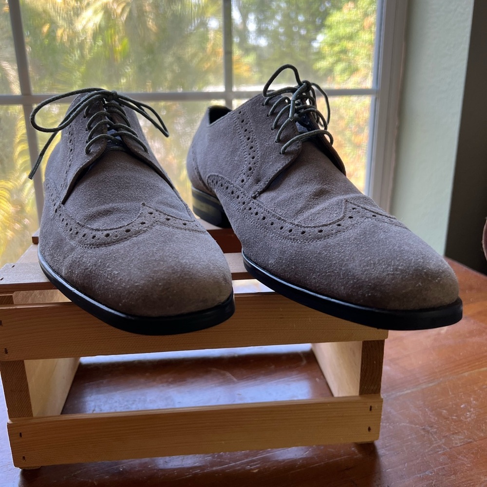Hugo Boss Lace Up Dove Gray Suede Wingtip Oxfords - Picture 8 of 16